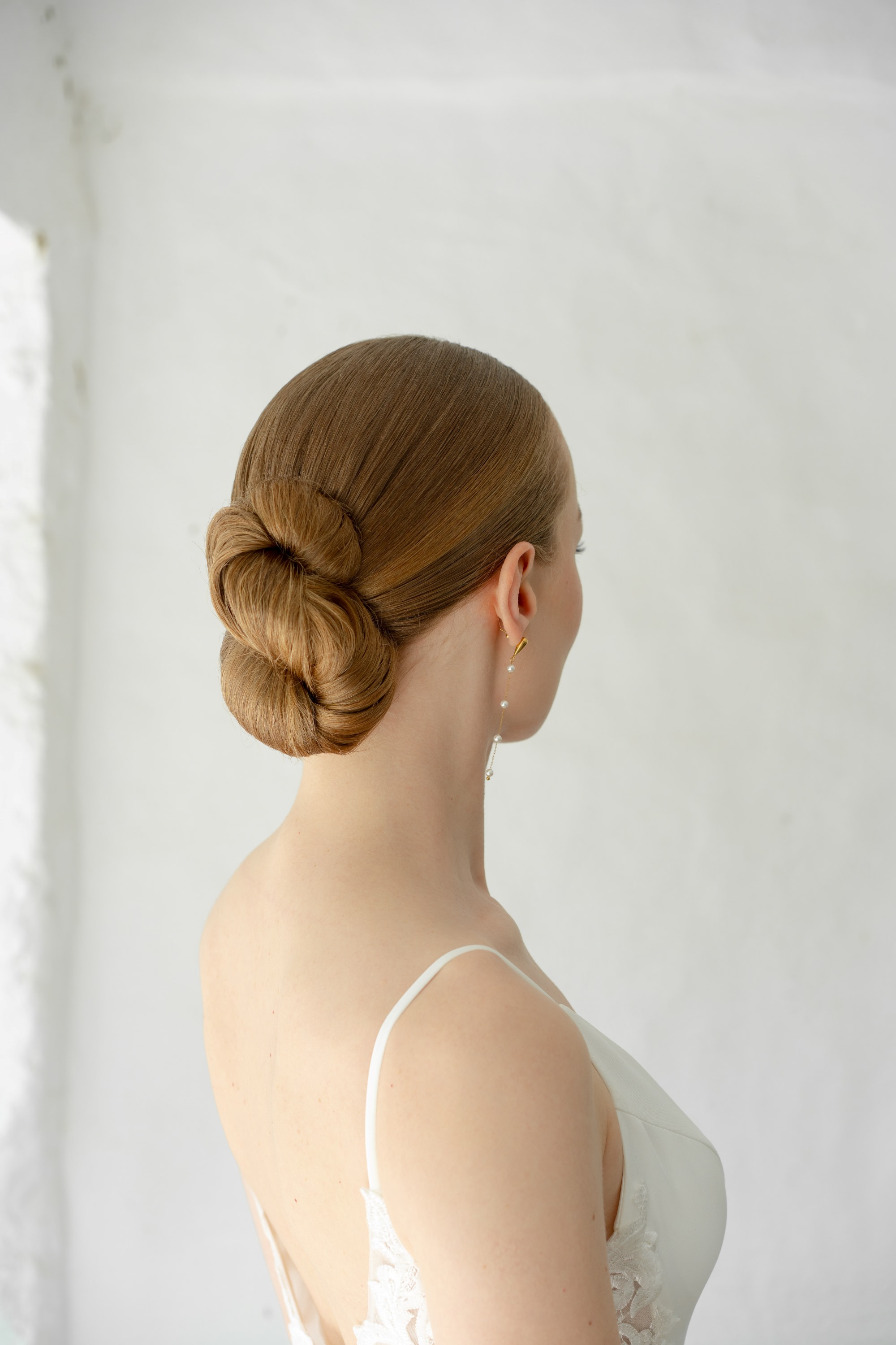 Laura <br>Foto: Gotsch Weddings<br>Organisation: Kiana Events<br>Kleid: Lenaia Bridal<br>Location: Rittergut Lucklum<br>Brautstyling: Judy R. Makeup