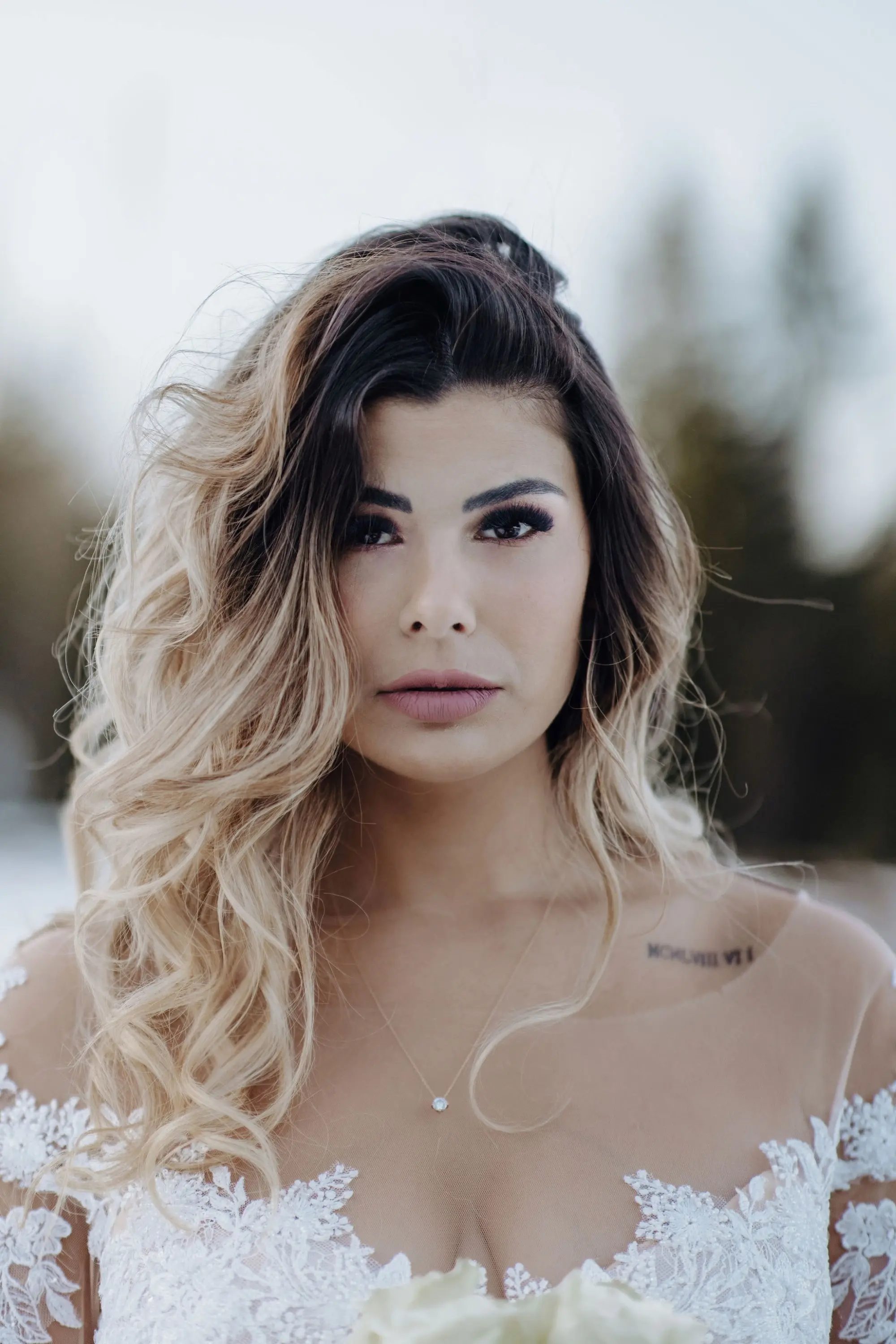 Jasmin <br>Konzept & Planung: Weddings by Leoni<br>Konzept, Planung & Fotografie: Tallygraphy Fotografie<br>Styling: Judy R. Makeup<br>Brautmode & Haarreif: Brautmode Prinzenstraße<br>Herrenausstatter: LO&GO<br>freie Traurednerin: Nele Fandrich<br>Floristik: Meisterfloristik by Gesa<br>Papeterie: Hazy Eventide <br>Models: Jasmin & Pascal