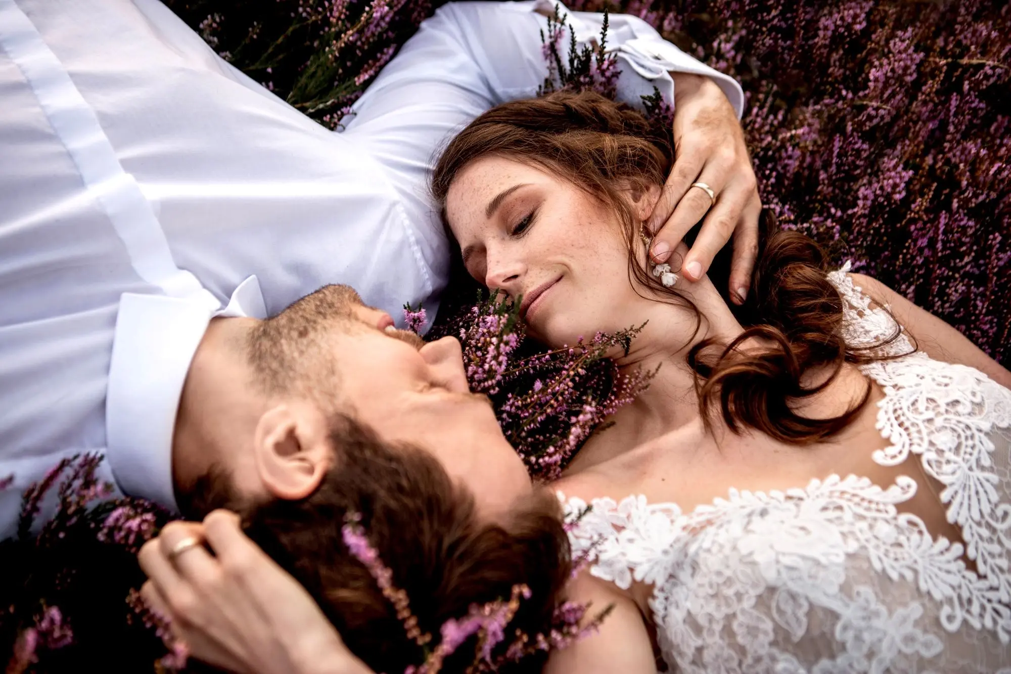 Kathi <br>Foto: grietsch.fotografie & kasu_mo_fotografie <br>Brautstyling: Judy R. Makeup