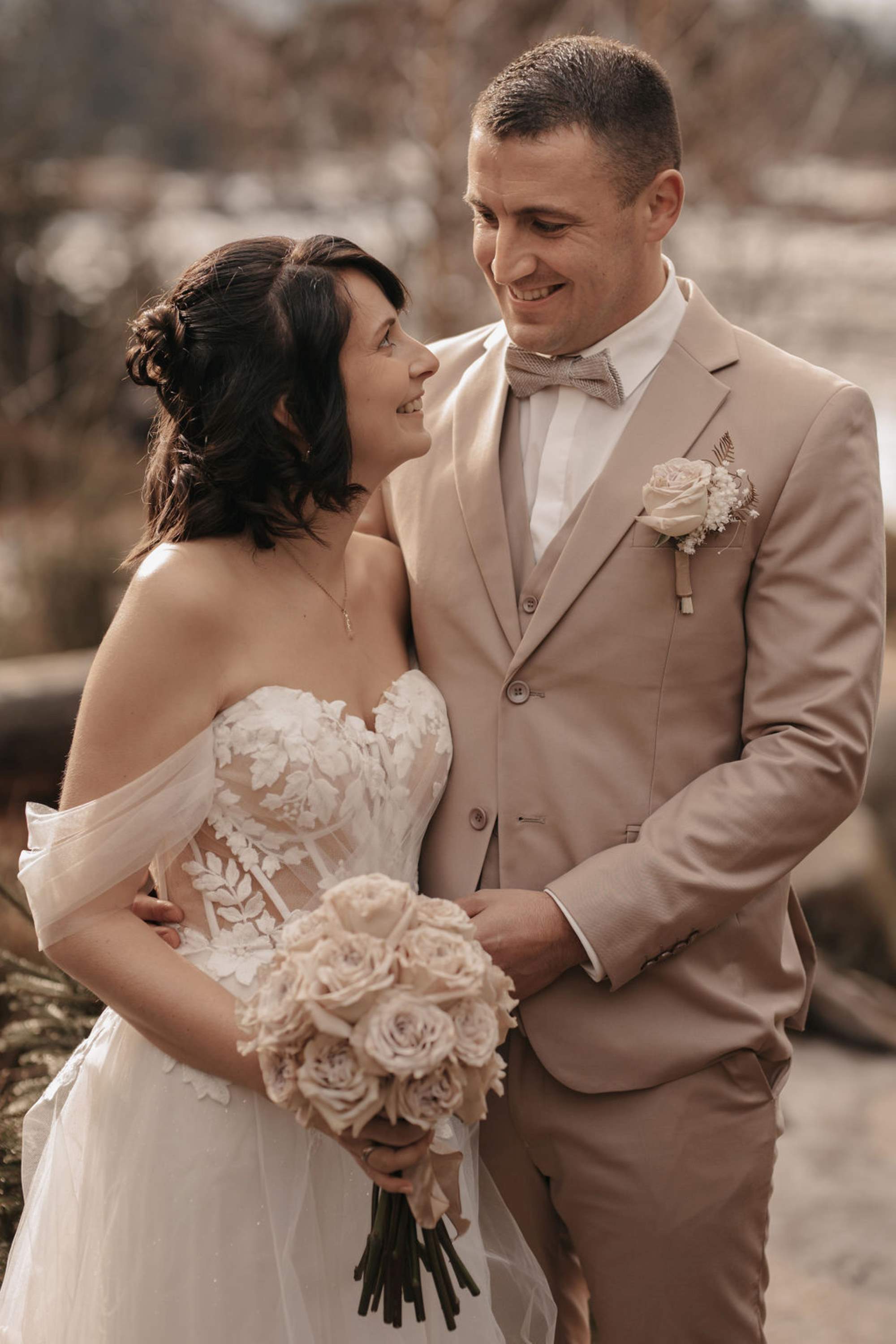 Foto: Traumfabrik Fotografie<br>Kleid: bridedresslove<br>Brautstyling: Judy R. Makeup