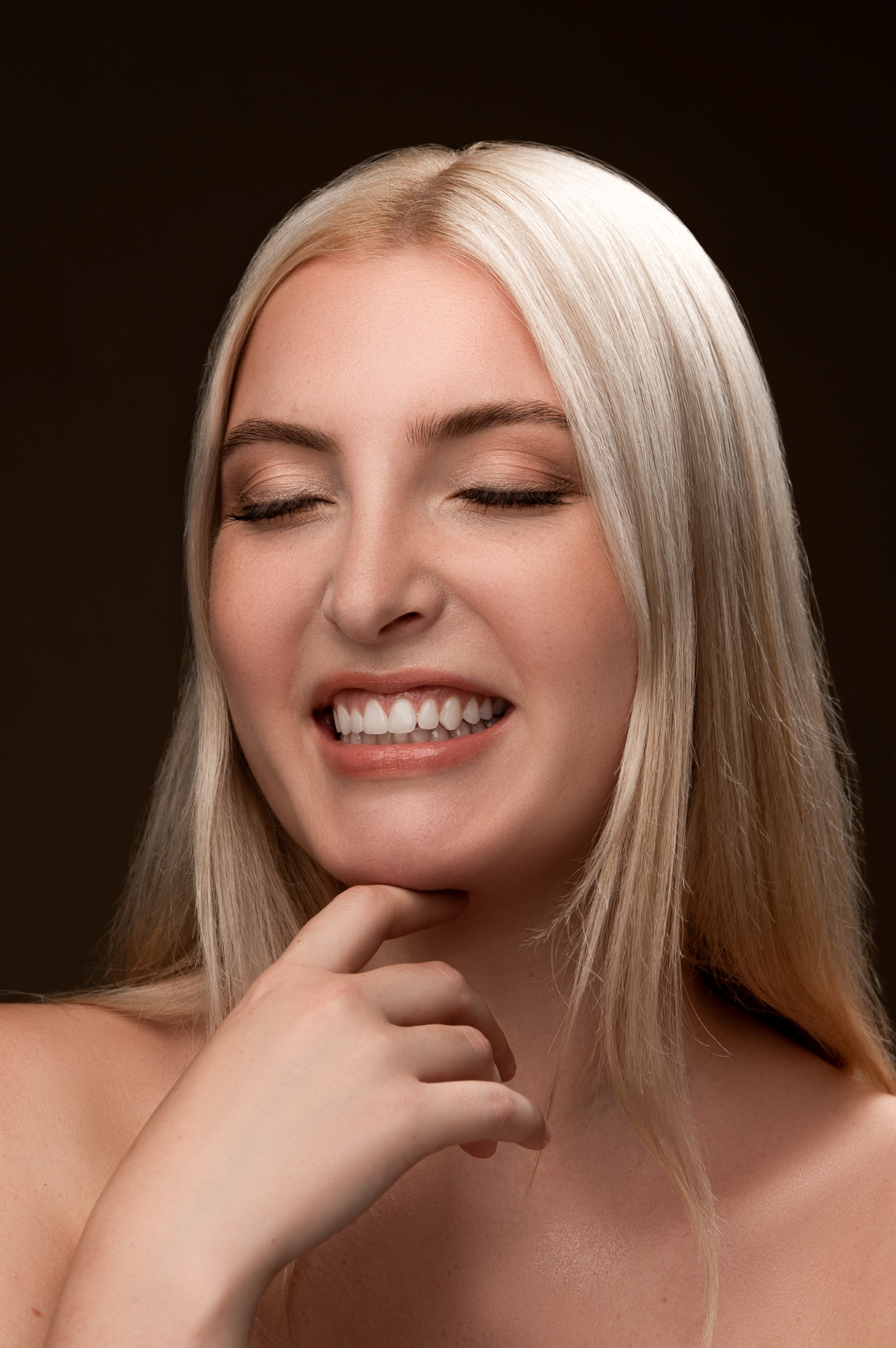 Aline <br>Foto: Nicolas Wanek<br>Makeup: Judy R. Makeup